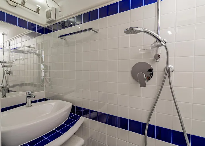 Appartamento Con Terrazza E Vista - *